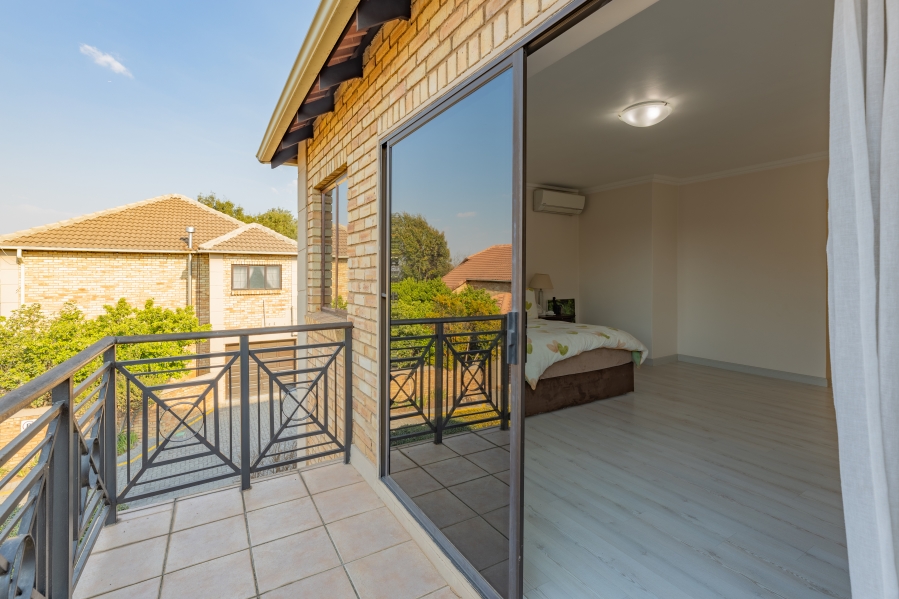 3 Bedroom Property for Sale in Beverley Gauteng
