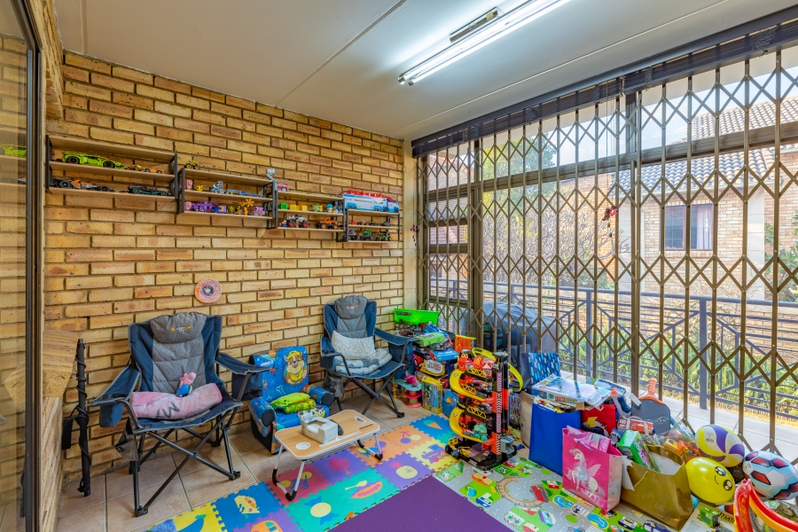 3 Bedroom Property for Sale in Beverley Gauteng