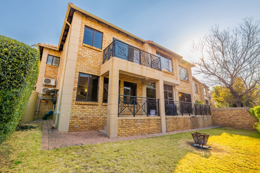 3 Bedroom Property for Sale in Beverley Gauteng