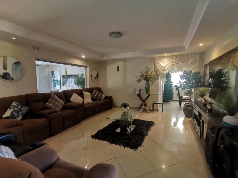 4 Bedroom Property for Sale in Glenvista Gauteng