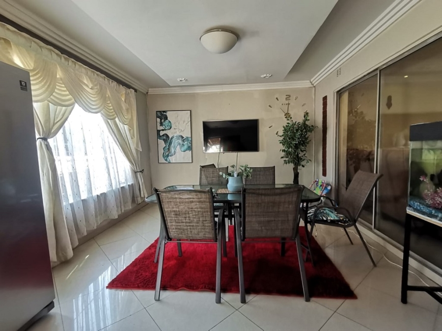4 Bedroom Property for Sale in Glenvista Gauteng