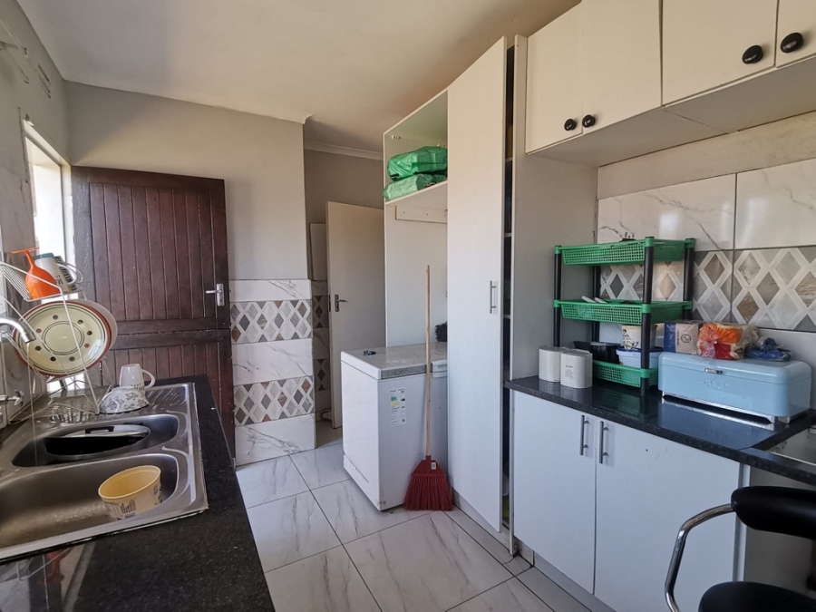 4 Bedroom Property for Sale in Glenvista Gauteng