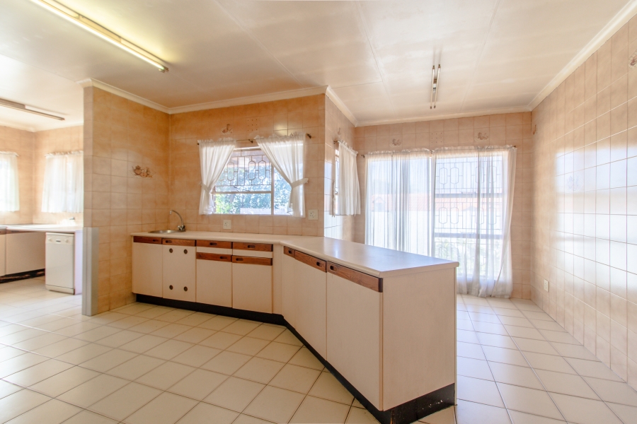 4 Bedroom Property for Sale in Bruma Gauteng