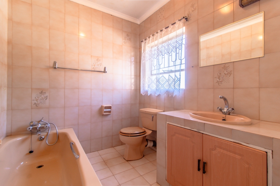 4 Bedroom Property for Sale in Bruma Gauteng