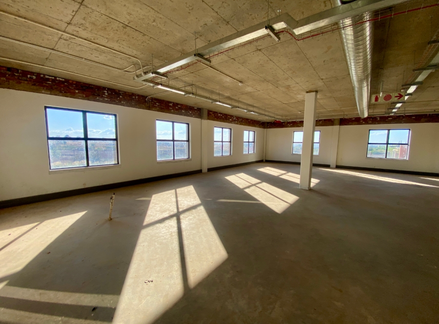 To Let commercial Property for Rent in Olifantsfontein Gauteng