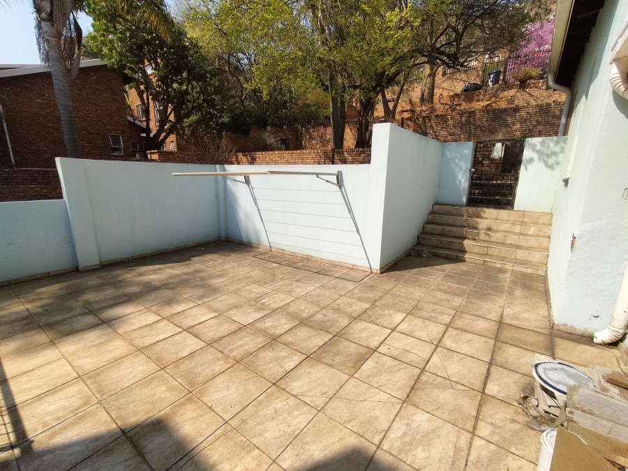 5 Bedroom Property for Sale in Florauna Gauteng