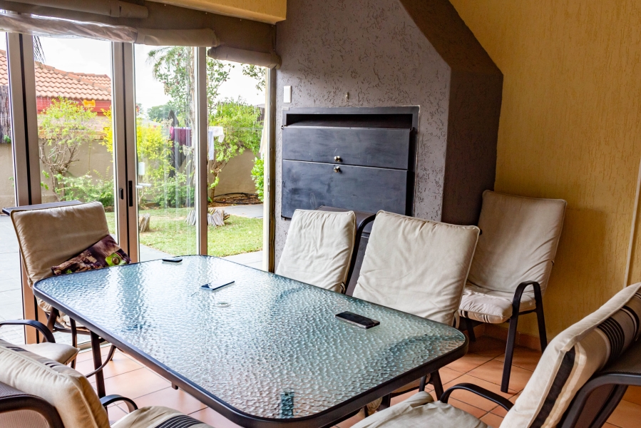 4 Bedroom Property for Sale in Ninapark Gauteng