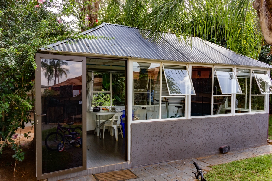 4 Bedroom Property for Sale in Ninapark Gauteng