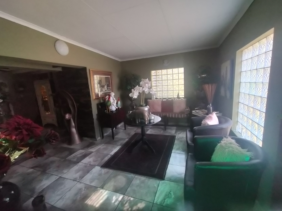 4 Bedroom Property for Sale in Florauna Gauteng