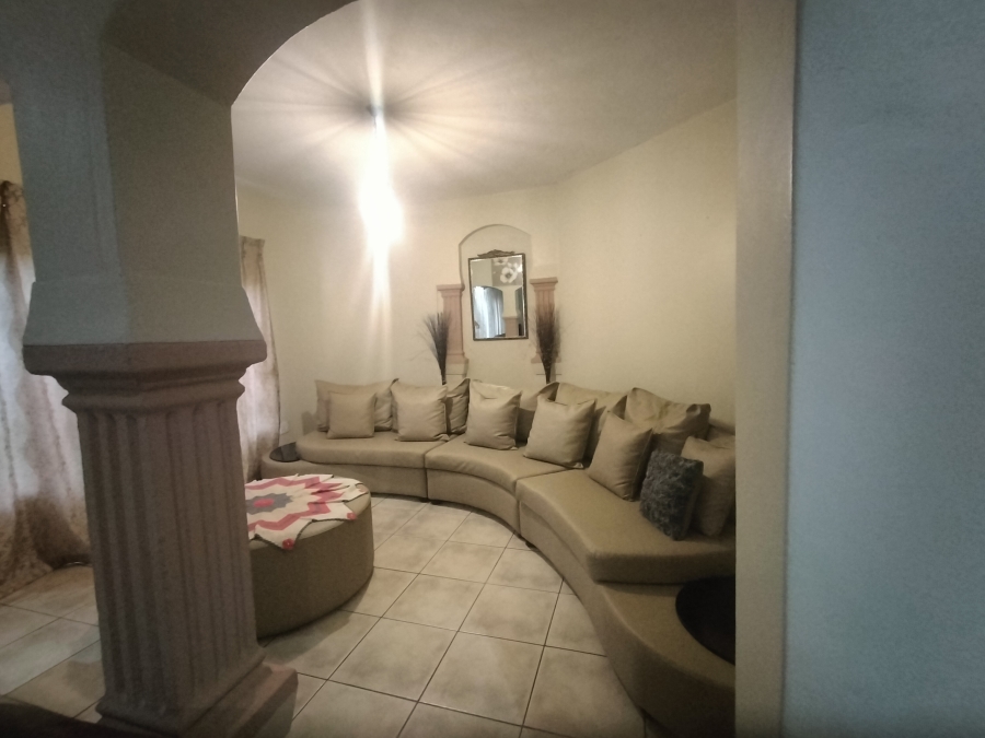 5 Bedroom Property for Sale in Amandasig Gauteng