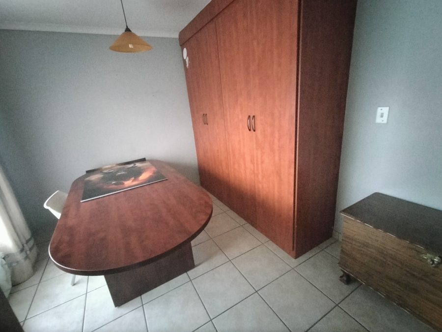 5 Bedroom Property for Sale in Amandasig Gauteng