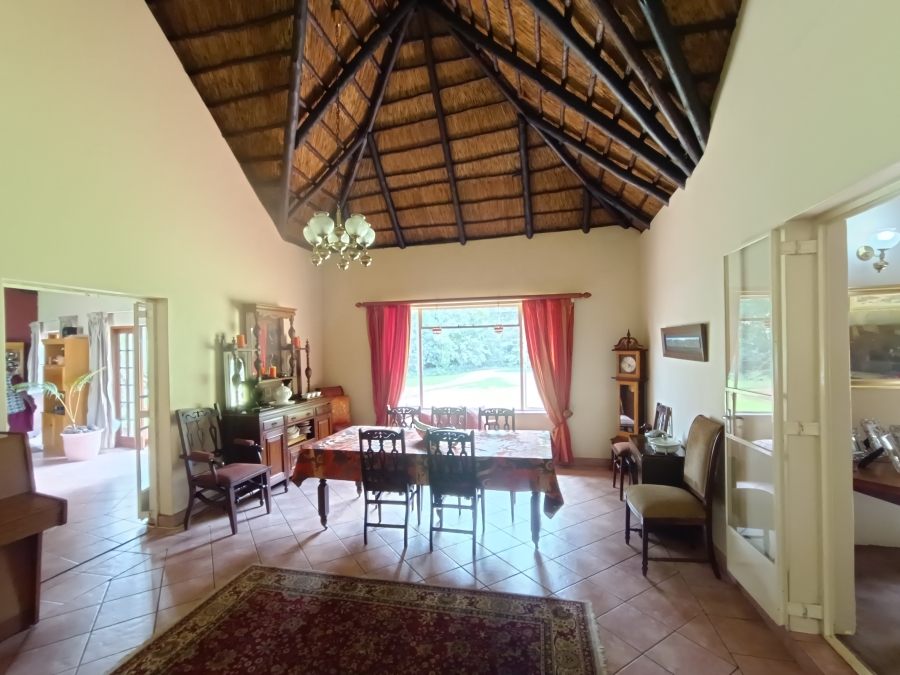 5 Bedroom Property for Sale in Clubview Gauteng