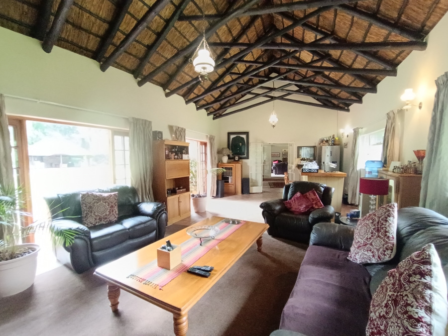 5 Bedroom Property for Sale in Clubview Gauteng