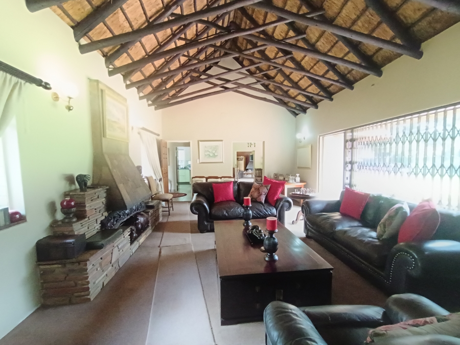 5 Bedroom Property for Sale in Clubview Gauteng