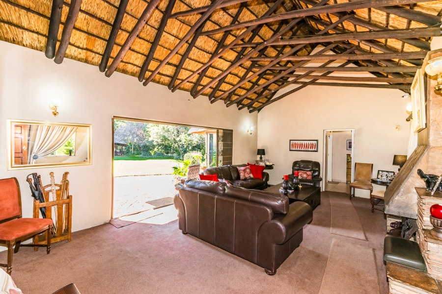 5 Bedroom Property for Sale in Clubview Gauteng