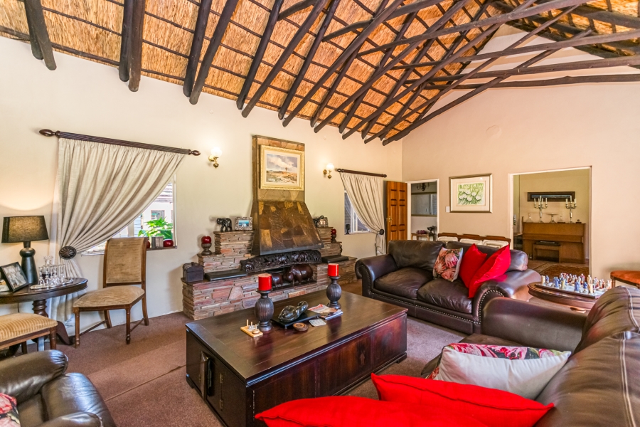 5 Bedroom Property for Sale in Clubview Gauteng