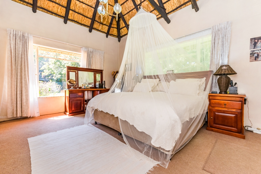 5 Bedroom Property for Sale in Clubview Gauteng