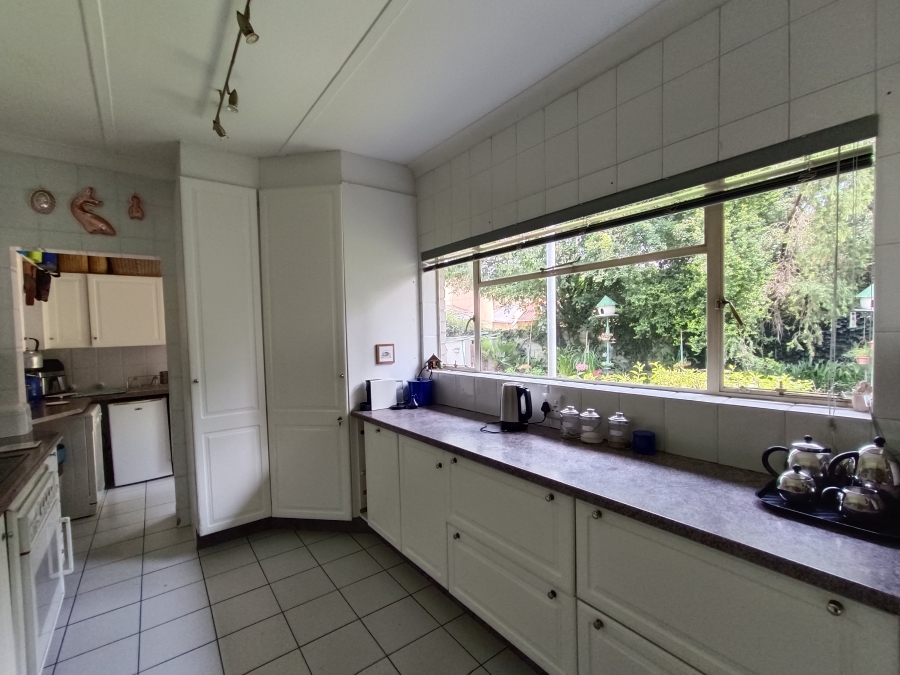 5 Bedroom Property for Sale in Clubview Gauteng