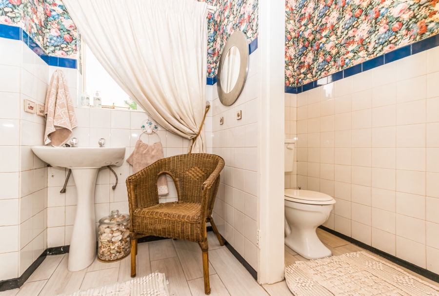 5 Bedroom Property for Sale in Clubview Gauteng