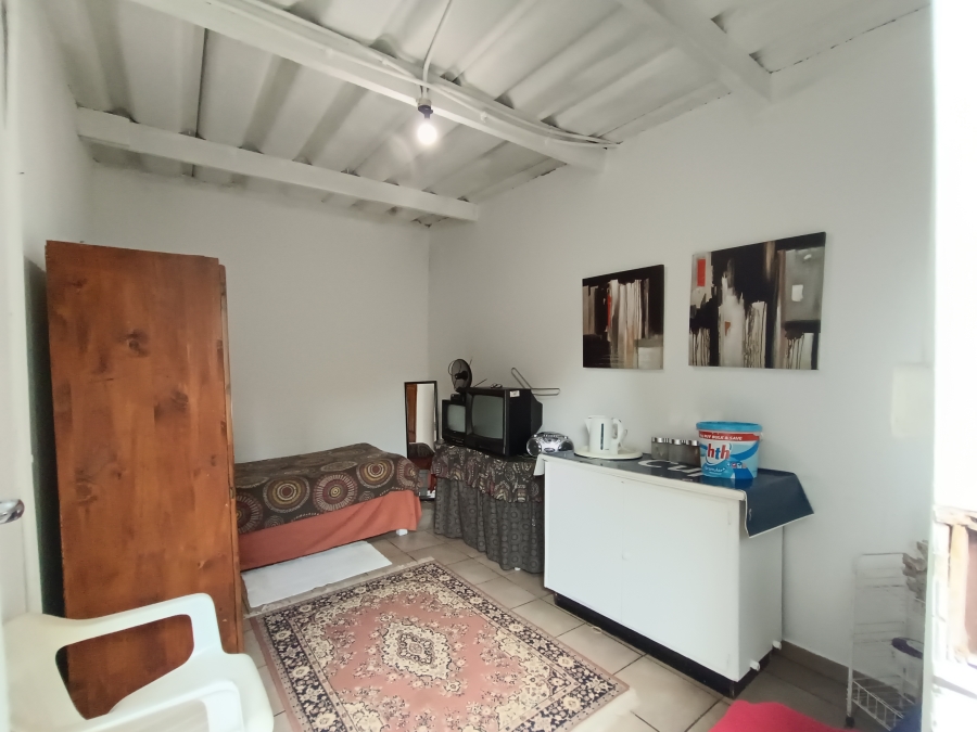 5 Bedroom Property for Sale in Clubview Gauteng