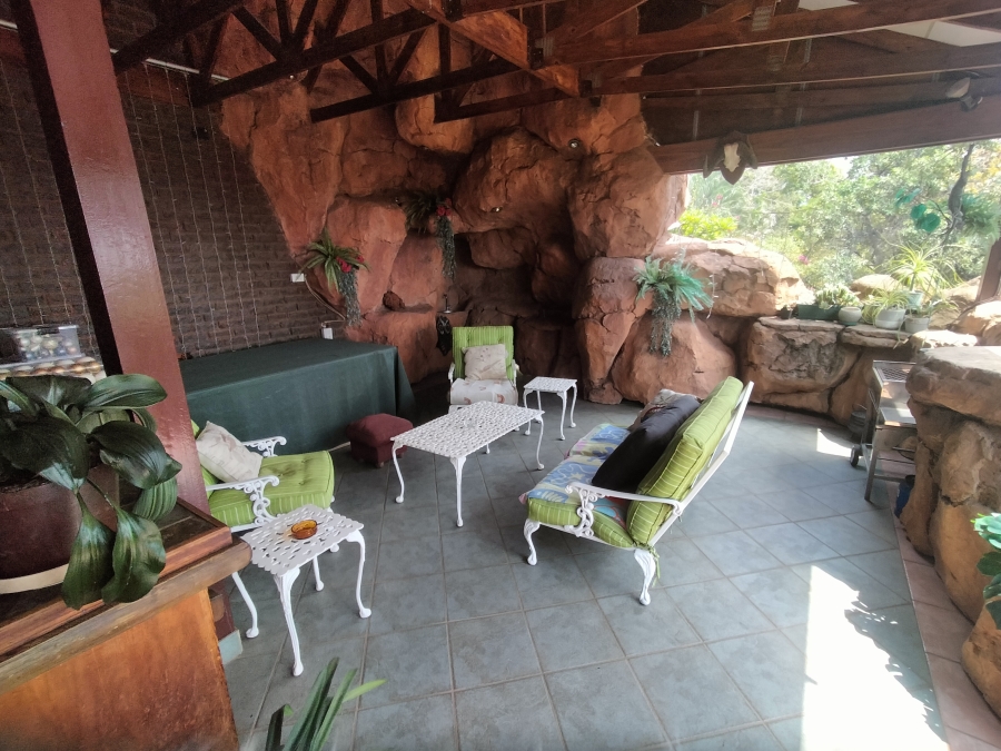9 Bedroom Property for Sale in Pretoria North Gauteng