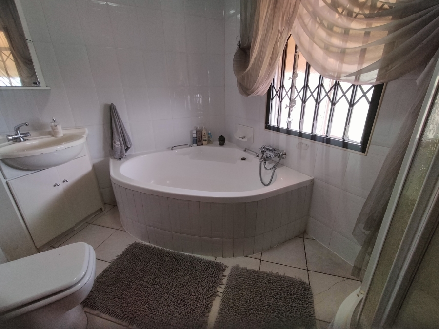 9 Bedroom Property for Sale in Pretoria North Gauteng
