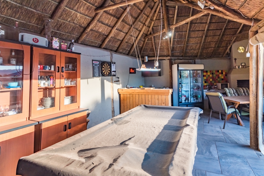 5 Bedroom Property for Sale in Roodekrans Gauteng