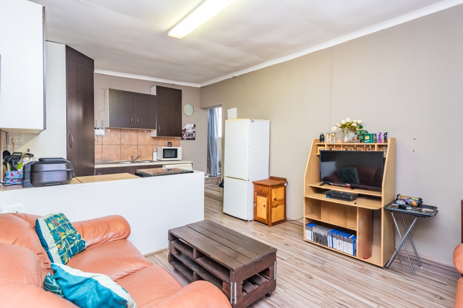 5 Bedroom Property for Sale in Roodekrans Gauteng