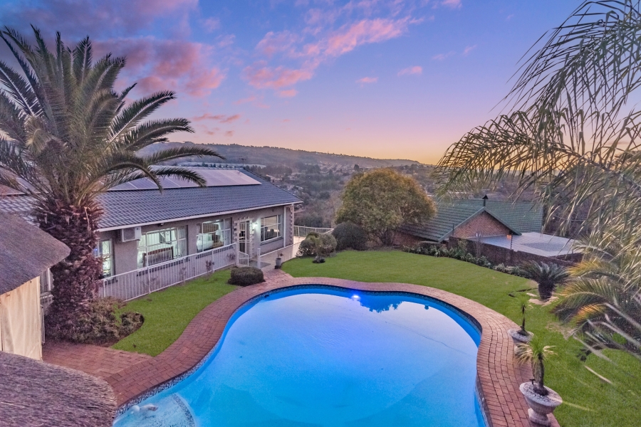 5 Bedroom Property for Sale in Roodekrans Gauteng