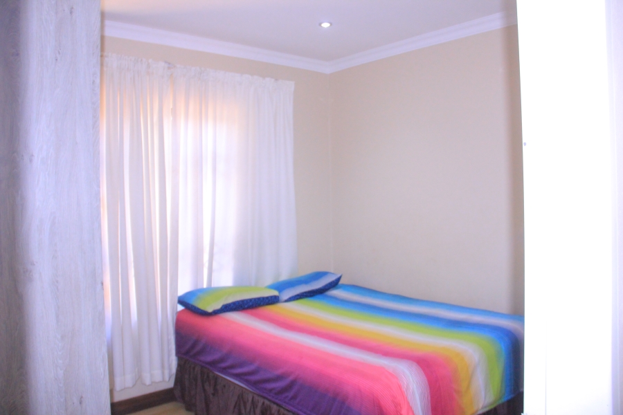 3 Bedroom Property for Sale in Roodekop Gauteng