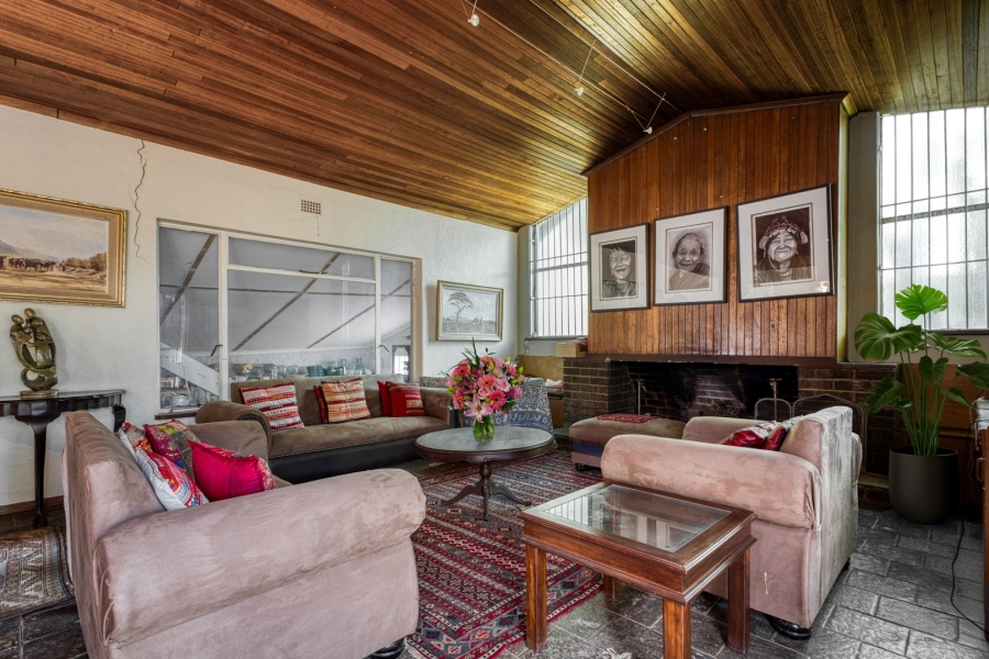 4 Bedroom Property for Sale in Linden Gauteng