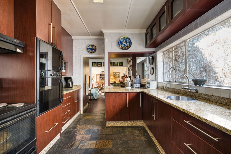 4 Bedroom Property for Sale in Linden Gauteng