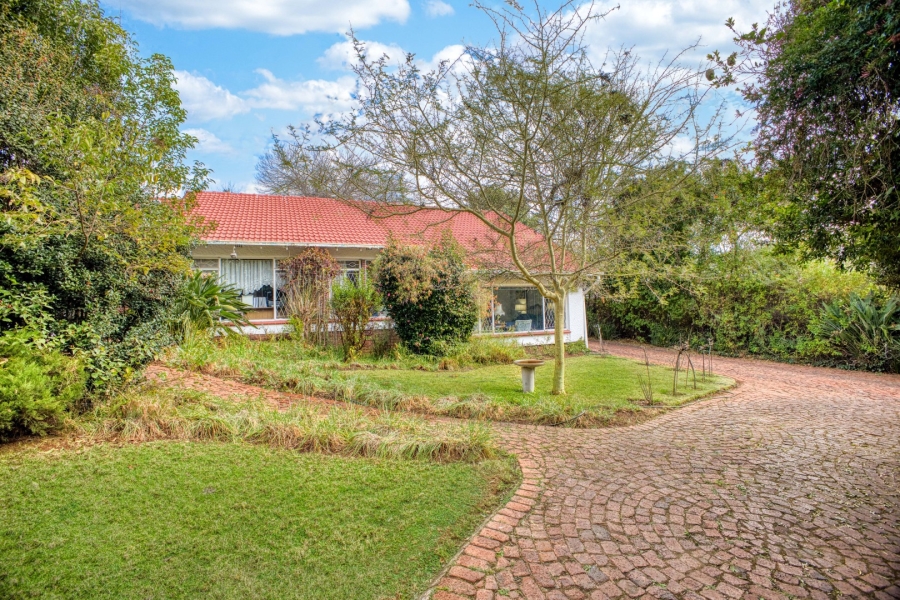 4 Bedroom Property for Sale in Linden Gauteng