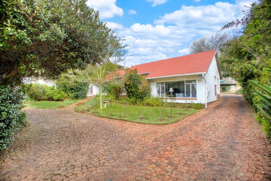 4 Bedroom Property for Sale in Linden Gauteng