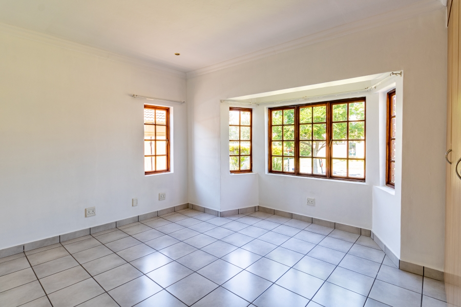 To Let 3 Bedroom Property for Rent in Willow Acres Gauteng