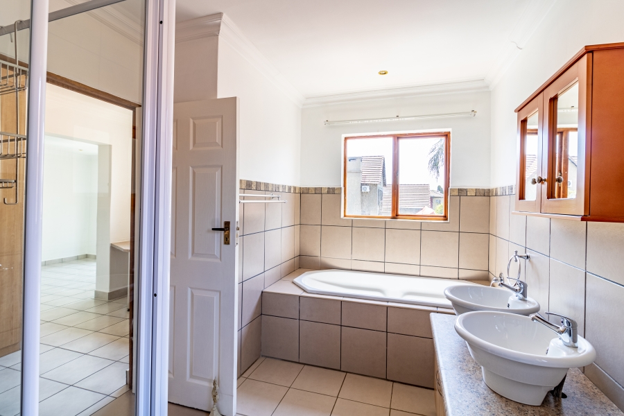 To Let 3 Bedroom Property for Rent in Willow Acres Gauteng