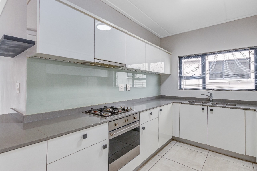 To Let 3 Bedroom Property for Rent in Waterfall Gauteng