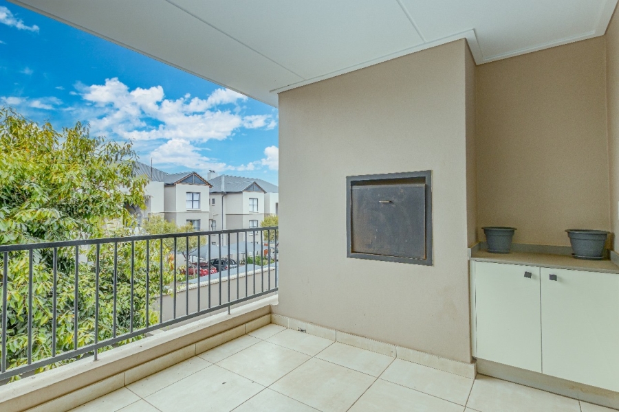 To Let 3 Bedroom Property for Rent in Waterfall Gauteng