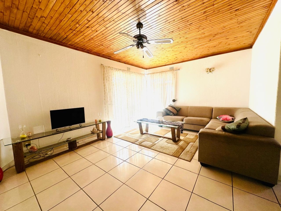 3 Bedroom Property for Sale in Brackenhurst Gauteng