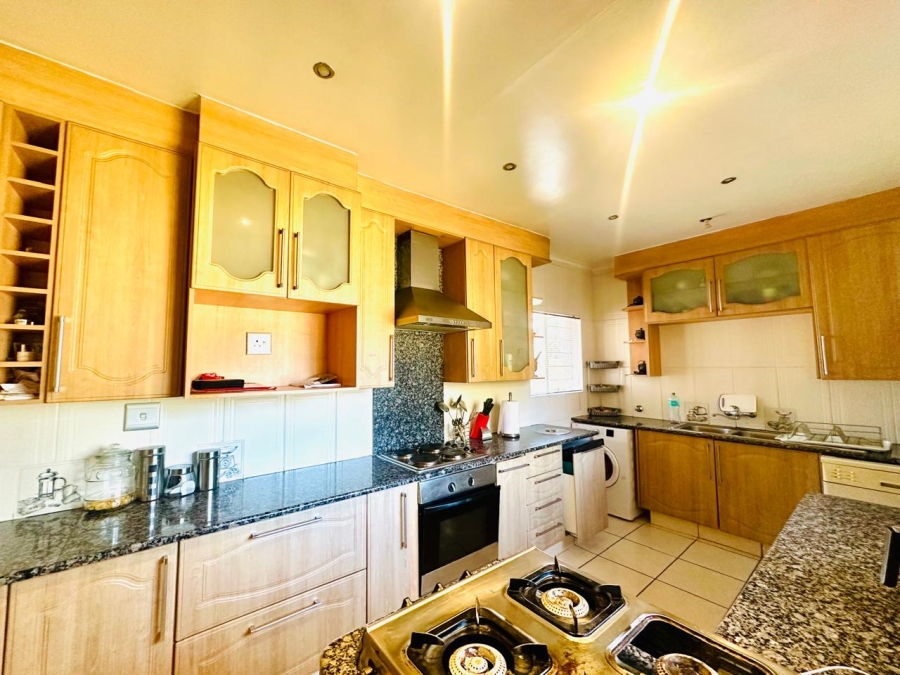 3 Bedroom Property for Sale in Brackenhurst Gauteng