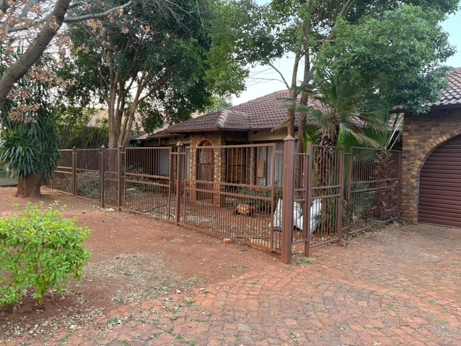 To Let 3 Bedroom Property for Rent in Doornpoort Gauteng