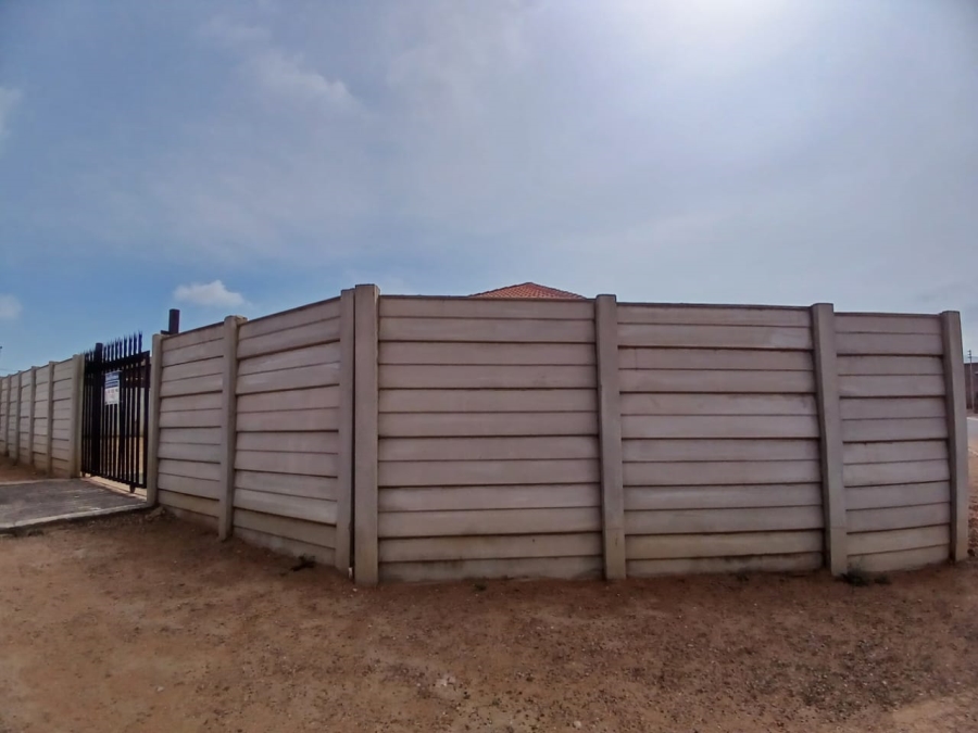 3 Bedroom Property for Sale in Azaadville Gardens Gauteng