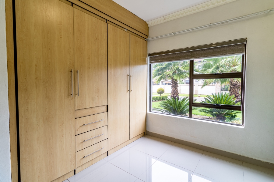 To Let 4 Bedroom Property for Rent in Willow Acres Gauteng