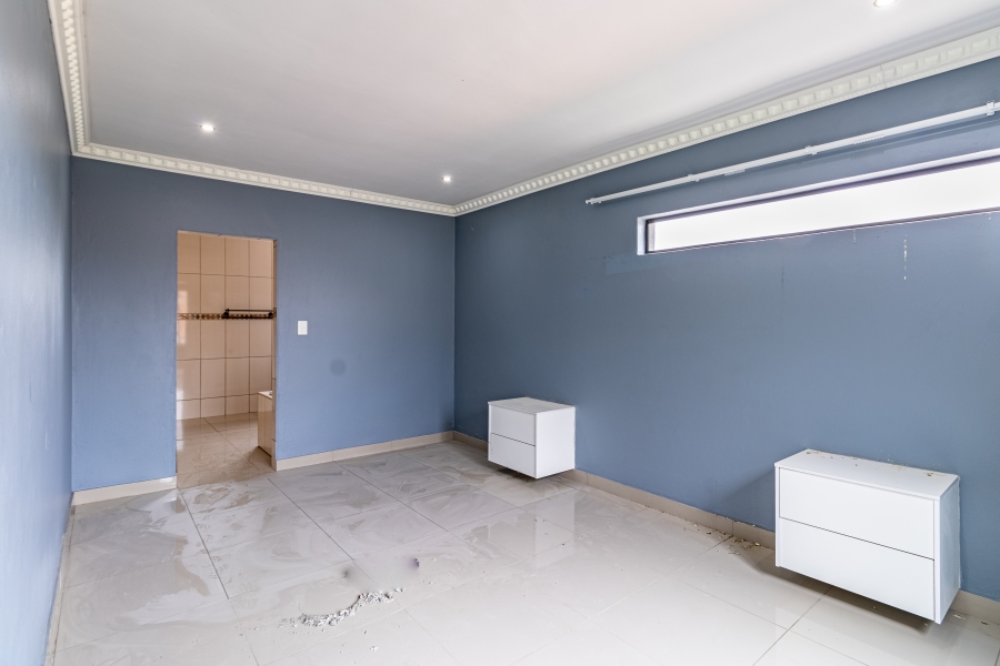 To Let 4 Bedroom Property for Rent in Willow Acres Gauteng