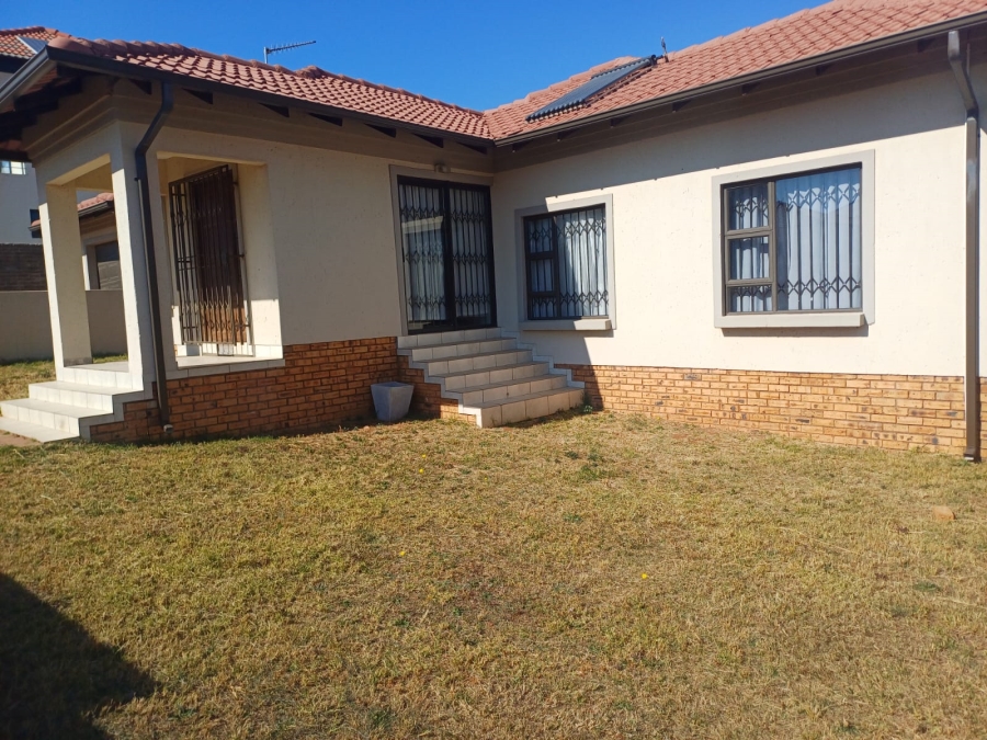 3 Bedroom Property for Sale in Krugersdorp West Gauteng