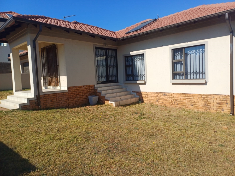 3 Bedroom Property for Sale in Krugersdorp West Gauteng