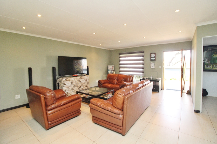 4 Bedroom Property for Sale in Primrose Hill Gauteng