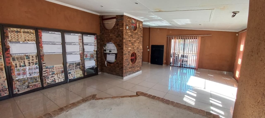 4 Bedroom Property for Sale in Dalpark Gauteng