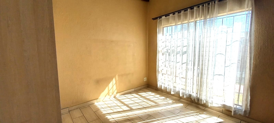 4 Bedroom Property for Sale in Dalpark Gauteng