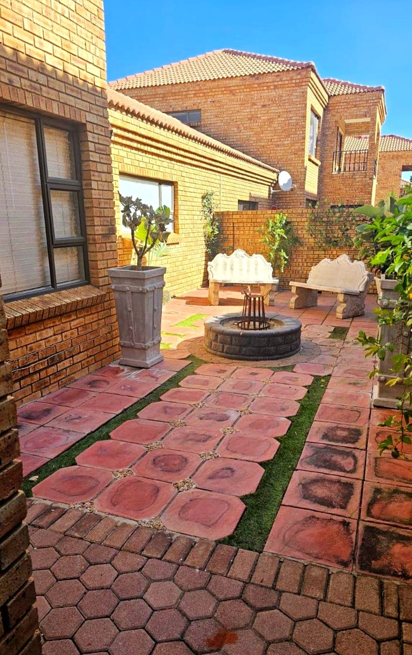 3 Bedroom Property for Sale in Chancliff Ridge Gauteng
